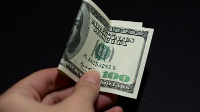 Los Cedear, la inversión estrella que gana "extra" cuando sube el dólar
