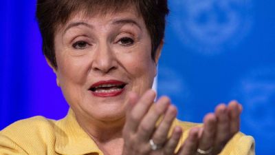 El FMI alertó por un crecimiento desigual entre los países en 2021. Ya se le pagaron al FMI 3.115 millones de dólares sólo por intereses
