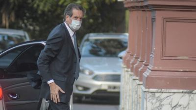 La inflación de mayo triplica el alza del dólar. Lluvia de dólares de la soja: el Banco Central compró en mayo la mayor cantidad de divisas en la era