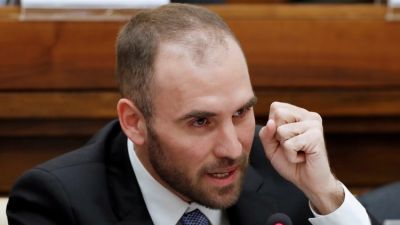 La discusión por la deuda: decepción en los fondos de inversión que vinieron al país por la falta de definiciones del ministro Guzmán para evitar un default