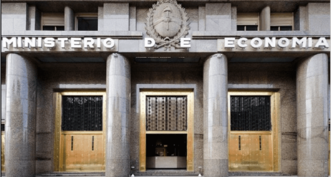 Economía sale al mercado de pesos para cubrir vencimientos por $ 50.000 millones