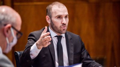 Dólar: el blue arranca en $ 190 y en el mercado todo es tensión y rumores. Martín Guzmán: Devaluación, inflación y crisis, las definiciones del ministro de Economía