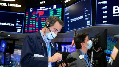 Temor a la inflación de EE.UU.: se disparó la tasa de interés de referencia y Wall Street se desplom