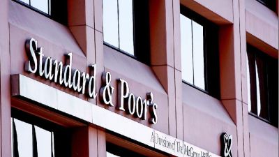 Standard & Poor"s mejora la calificación crediticia de CABA