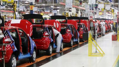 La industria se derrumbó 19,9% en mayo pese a la flexibilización de la cuarentena