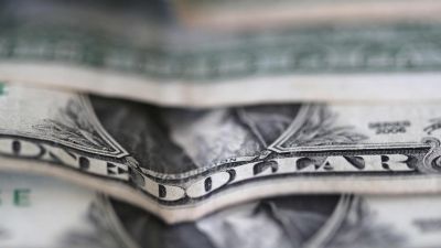 Dólar hoy: los siete goles en contra que el super cepo le metió a la economía argentina. Szewach: "Las reservas no se van por el dólar ahorro sino por la expectativa de devaluación"