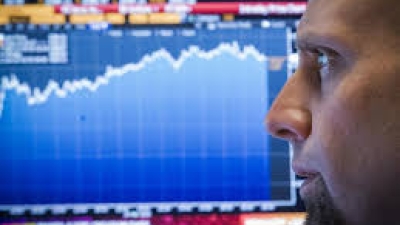 La baja de la tasa americana impidió que el riesgo país caiga debajo de 800 puntos en junio