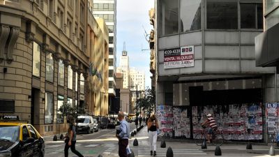 En 2020 cayeron los ingresos de la población y el 10% más rico se llevó el 31,7% y el más pobre el 1