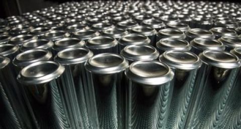 El aluminio alcanzo su valor maximo en 13 a?os: como invertir en el metal y aprovechar la disparada de precio