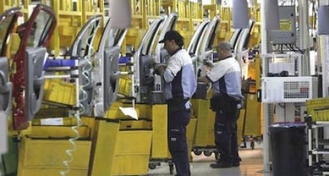Reforma laboral: cómo postergaría el propio Gobierno la vigencia de cambios claves y qué efectos habría en las jubilaciones