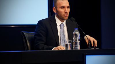 Martín Guzmán dijo en su primera conferencia como ministro de Economía que "este no es el momento" para levantar el cepo