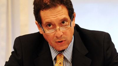 El Gobierno volverá a pagar la deuda del país con las reservas del Banco Central