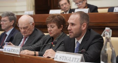 Canje en la recta final: tras el costo que tuvo el Cupón PBI, advierten sobre el título atado a expo