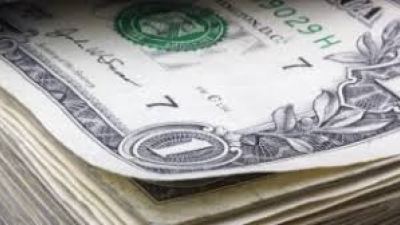 El dólar profundizó la baja: cayó 40 centavos y la tasa anotó otro retroceso