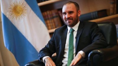Con el acuerdo se espera que crezcan las reservas, la deuda en pesos y la presión para recaudar más