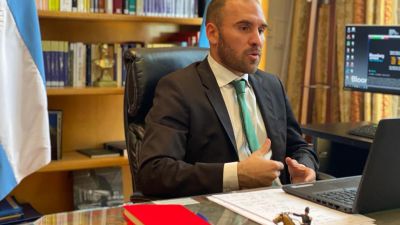 La caja estatal. Sigue el rojo fiscal, pero se achica la brecha entre gastos e ingresos