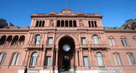 El dólar y los días hasta las PASO, una obsesión en el Gobierno