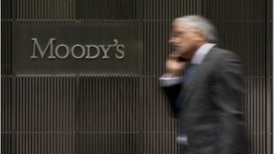 Moody"s ya monitorea de cerca a la Argentina para evaluar un cambio de calificación