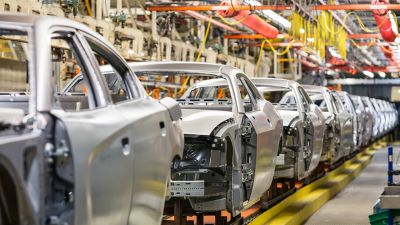 En el primer semestre del año la actividad económica cayó 2,4% interanual