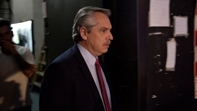Los analistas explican los motivos del martes negro: Alberto Fernández, y el FMI