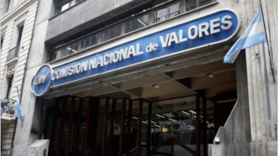 CNV exige a agentes que salgan a controlar operaciones de "dólar rulo"