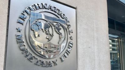 Economía acelera los contactos con el FMI por la deuda