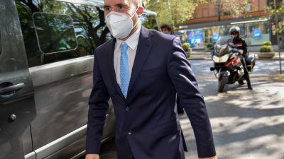El primer trimestre dejó un déficit fiscal del 0,5% del PBI, el resultado más bajo en seis años. Martín Guzmán pasa la gorra: vuelve a colocar deuda en pesos