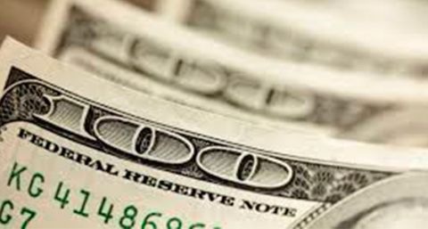 El dólar retrocede a $ 59 en el Banco Nación y la tasa avanza encima del 84%
