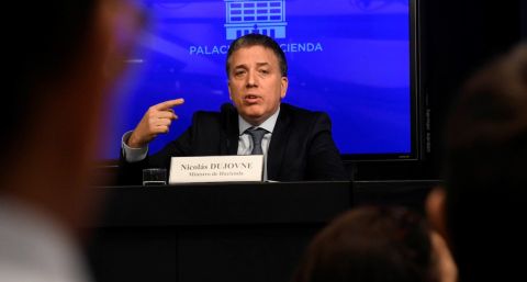 Nicolás Dujovne cancela la colocación de Letes que vencen con el próximo Gobierno