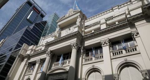 Con un canje, el BCRA recobró poder de fuego para ofrecer cobertura cambiaria
