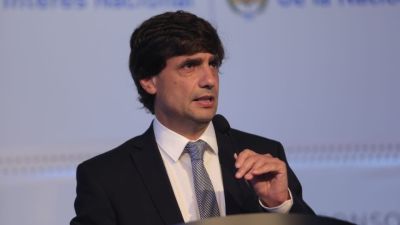 Hubo rojo fiscal en noviembre, pero el Gobierno estima que cumplirá con el FMI