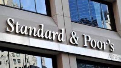 S&P subió la calificación de la deuda argentina pero mantuvo la perspectiva negativa