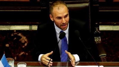 El equipo económico ya diseña la estrategia para negociar con el FMI desde septiembre. Martín Guzmán ratificó la oferta a los bonistas