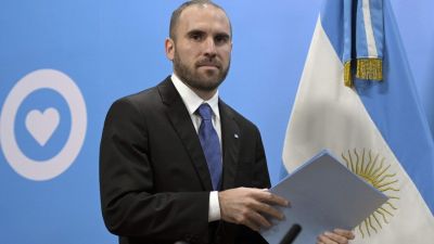 Cierra el canje con adhesión superior al 75% y la idea de que no queden holdouts. Si el 7S no baja el dólar Bolsa, el Gobierno saldrá a intervenir