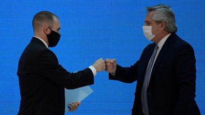 El Gobierno en 2021: sin el FMI no se puede, con el FMI solo no alcanza. La economía al compás de la política fiscal y monetaria