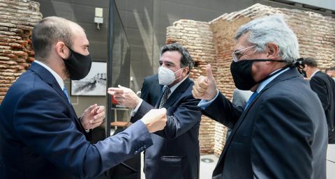 El mercado cree más en el Guzmán "atrasador del dólar" que en el "desindexador"
