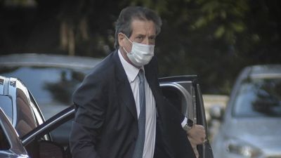 Carlos Melconian advirtió que "con represión inflacionaria" la economía argentina es "incontinuable". Miguel Pesce: "De ninguna manera habrá una corrida"