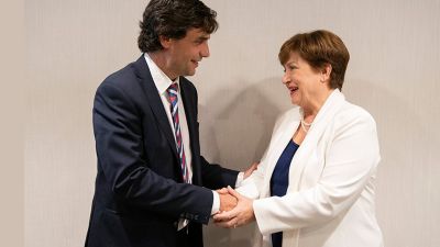 Con superávit en octubre, el Gobierno ratifica que cumplirá la meta anual con el FMI