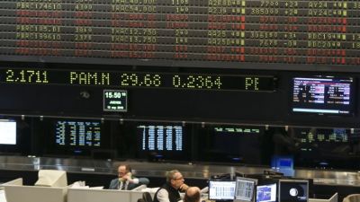 Se hunden las bolsas globales por coronavirus y petróleo: Italia cae hasta 9%