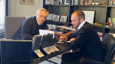 Deuda: el Gobierno evalúa tres ofertas de los bonistas para acordar por la deuda