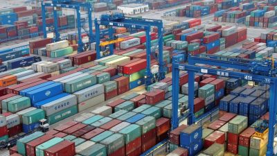 El Gobierno avanza con fuertes cambios en el comercio exterior con un nuevo perfil de riesgo y un tablero de control