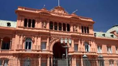Con un mercado algo más calmo, el Gobierno volverá a emitir deuda en pesos y en dólares
