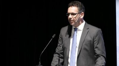 Guido Sandleris, en el Seminario de Finanzas de Clarín: "Hay dólares para llegar al 10 de diciembre"