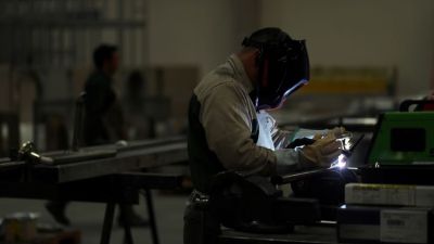 La actividad económica mantuvo el sendero negativo en noviembre: cayó 1,9% interanual