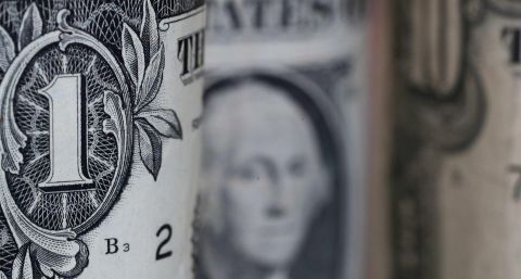 Las importaciones están en un piso histórico, pero aún así los dólares no alcanzan. Durante 2020, la deuda pública nacional aumentó en más de US$ 13.000 millones