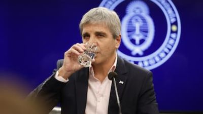 El Gobierno acelera las extraordinarias: presupuesto, "plan colchón" y pulseada con la oposición