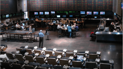 A contramano del mundo, el S&P Merval saltó 14% en mayo