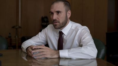 El Gobierno presentará esta semana ante la comisión de valores de EEUU la oferta de canje con los bonistas. "Alberto Fernández va a dar 500 vueltas y termina yendo al FMI"