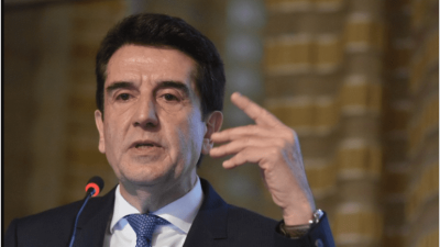 El dólar blue se planta a $ 150 y las cotizaciones financieras vuelven a subir. Melconian cuestionó al Banco Central: "Esperabas a los bomberos y llegó el sodero"